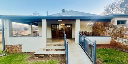 Kingfisher's Cove - Modern Luxury