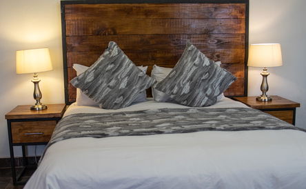 House 4 (3 Bedroom) 6 sleeper