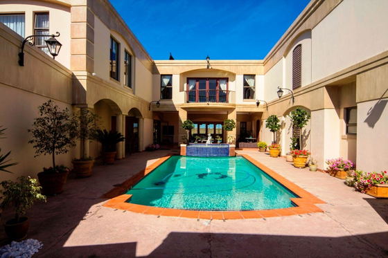 Casa Mia Guesthouse in Table View, Cape Town