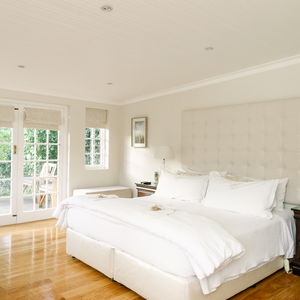 Luxury Garden Suite 4 with Terrace at In Abundance (Room 4)