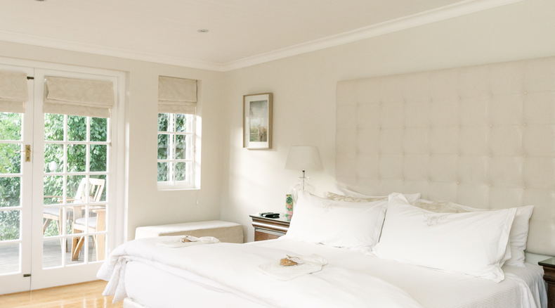 Luxury Garden Suite 4 with Terrace at In Abundance (Room 4)