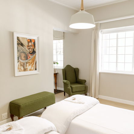 Luxury Pepper Tree Suite 1 | Riverside Luxury Guest House Montagu