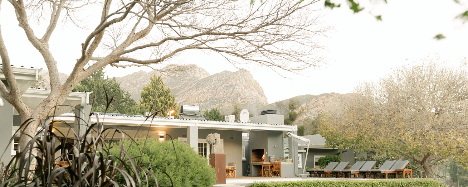 Luxury Pepper Tree Suite 1 | Riverside Luxury Guest House Montagu
