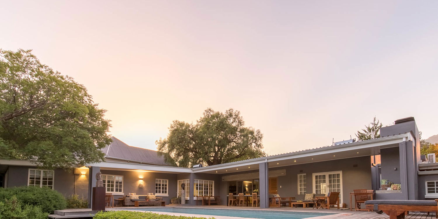 n Abundance Luxury 4-Star Guest House, Montagu Route 62