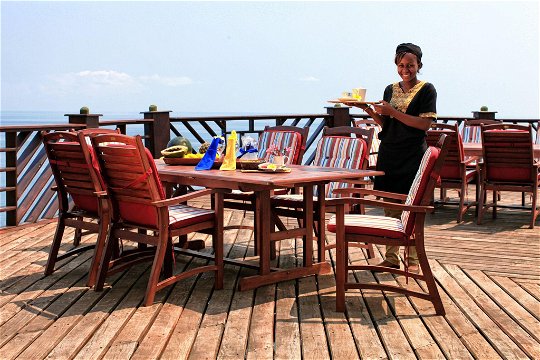 Meals on the deck at the Sangara Restaurant 