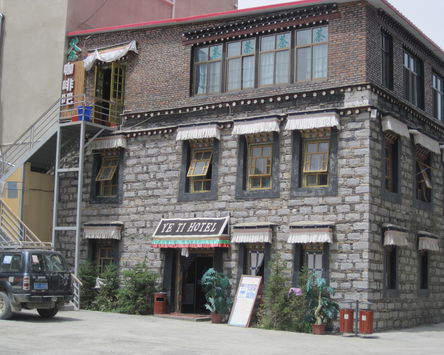 Yeti Hotel ( Boutique)