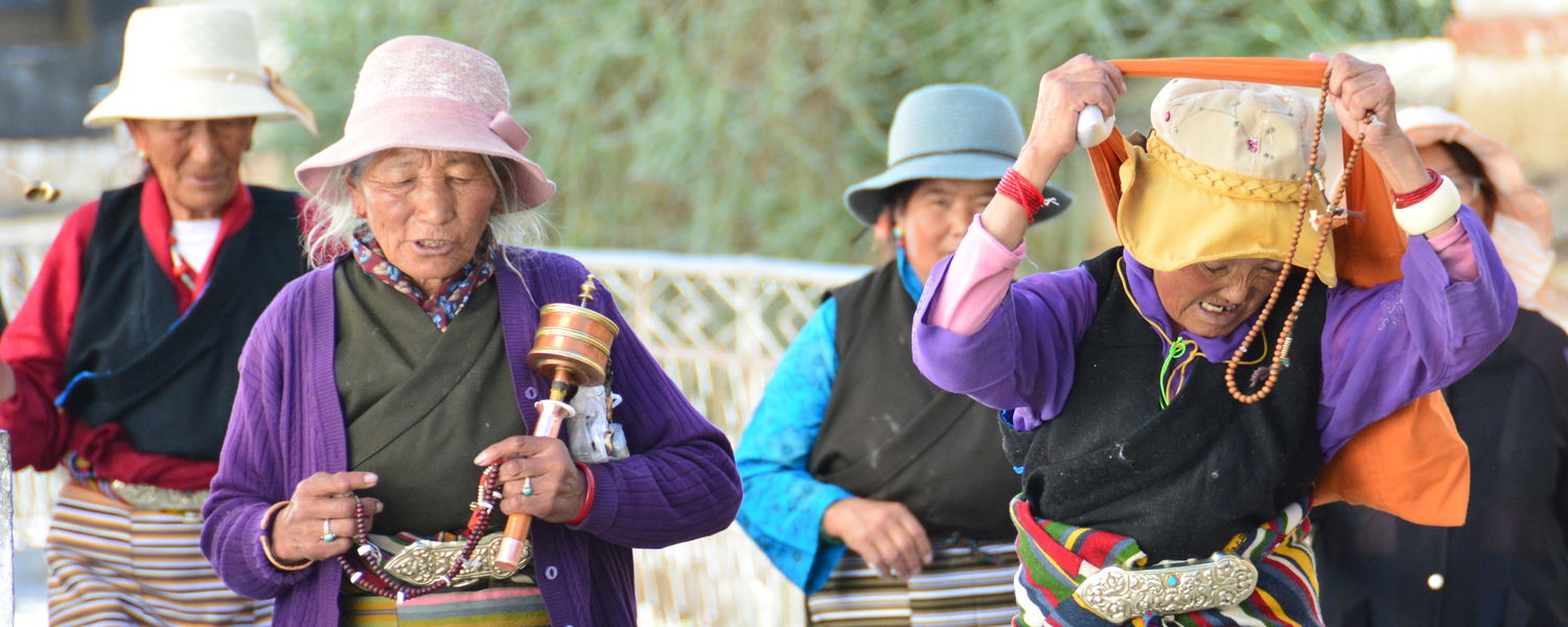 Local visiting monasteries in Lhasa 