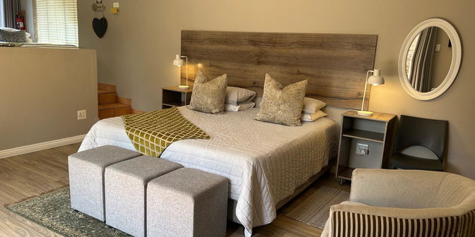 Queensrest 4: bachelor unit, sleeps 2 to 3