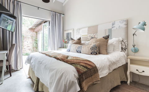 Book a Self-Catering Suite
