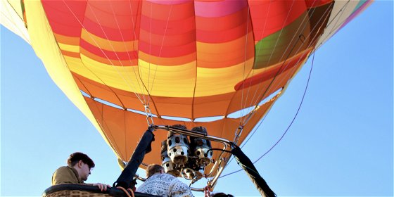 Cape Town: Hot Air Ballooning over the Cape Winelands 