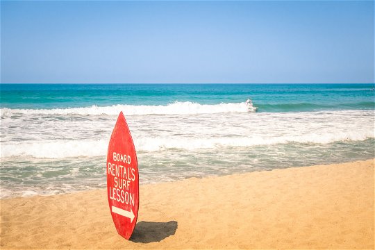 Surf Lessons in Jeffreys Bay, Port Elizabeth and the Garden Route. Surf In Africa