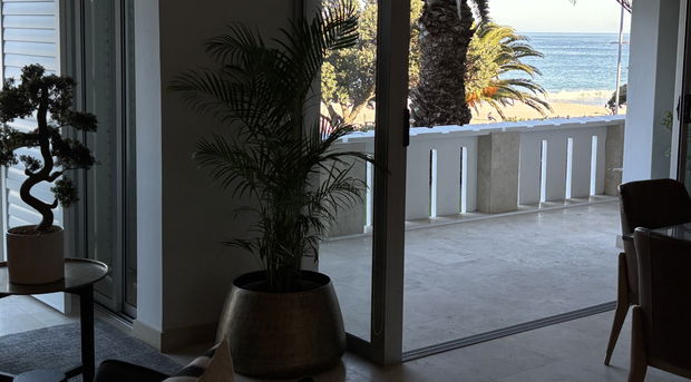 Lounge to Patio to beach