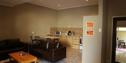 Self Catering Apartment (3-4 Pax)