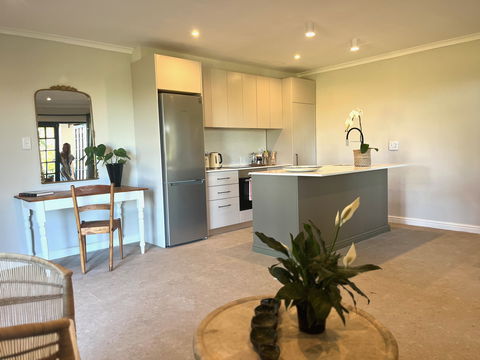 Full Kitchen Beburos Self Catering Suite