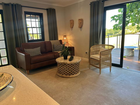 Comfortable Lounge Beburos Suite Mont Angelis, Stellenbosch