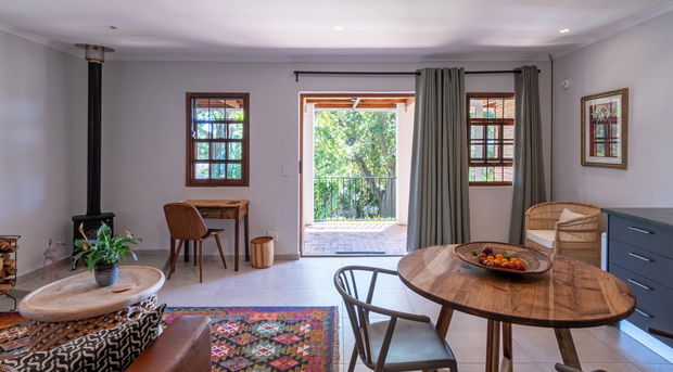 holiday accommodation luxury self catering stellenbosch blaauwklippen valley