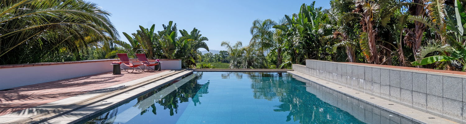 Private granite pool at the Mont Angelis Manor in Stellenbosch