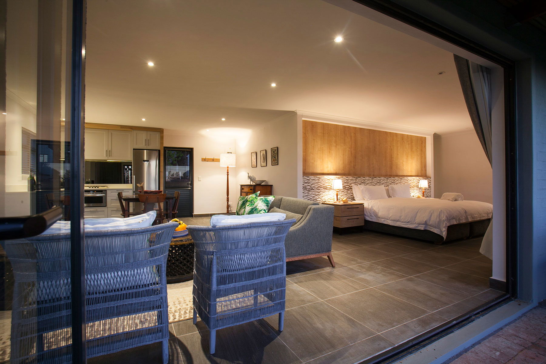 wine farm accommodation stellenbosch self-catering mont angelis