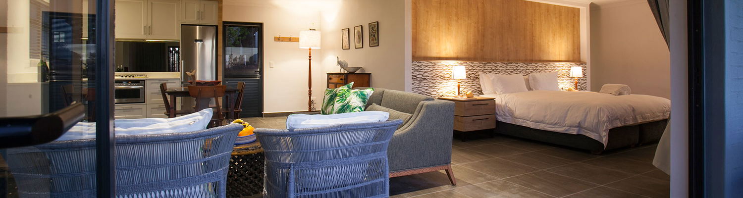 wine farm accommodation stellenbosch self-catering mont angelis