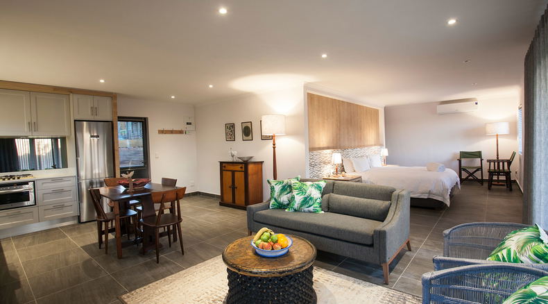 Accommodation Luxury self-catering cottage Mont Angelis Stellenbosch Blaauwklippen Valley