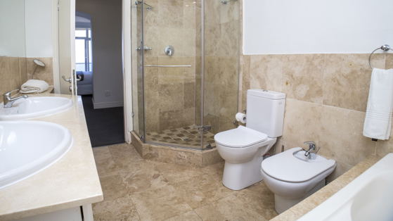 Main En Suite