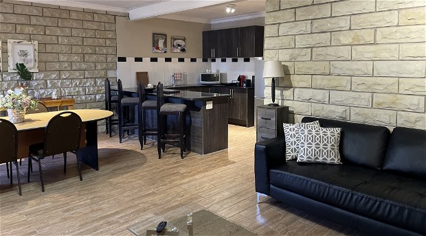 Deluxe Two Bedroom Apartment - Self Catering or B&B Deluxe Two Bedroom Apartment - Self Catering or B&B