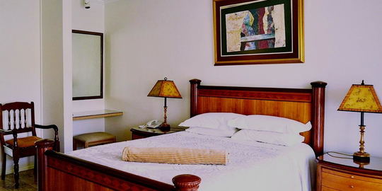 Deluxe Suite