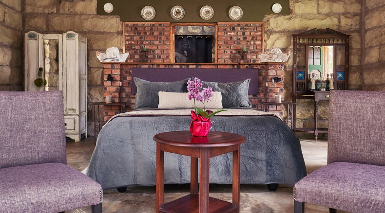 linwoodfarm.co.za-clarens-accommodation-linwwod-guest-farm-chapel-room linwoodfarm.co.za-clarens-accommodation-linwwod-guest-farm-chapel-room