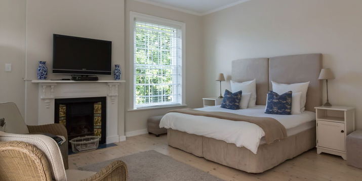 Upstairs Suite