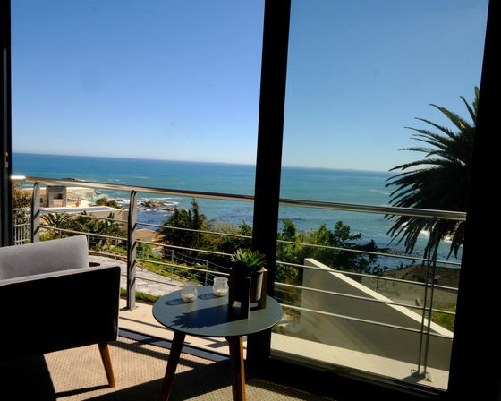 Deluxe King Room with Sea View