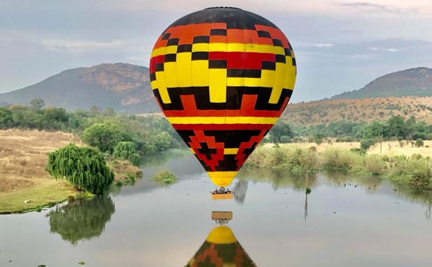 Hot Air Balloon Rides over the Crocodile River Hot Air Balloon Rides over the Crocodile River