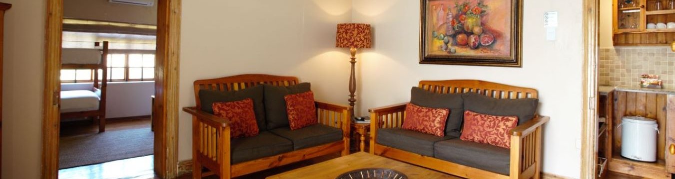 Semi self catering accommodation middelburg eastern cape