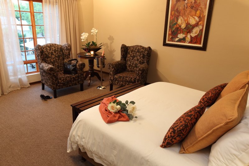 honeymoon suite in middelburg eastern cape