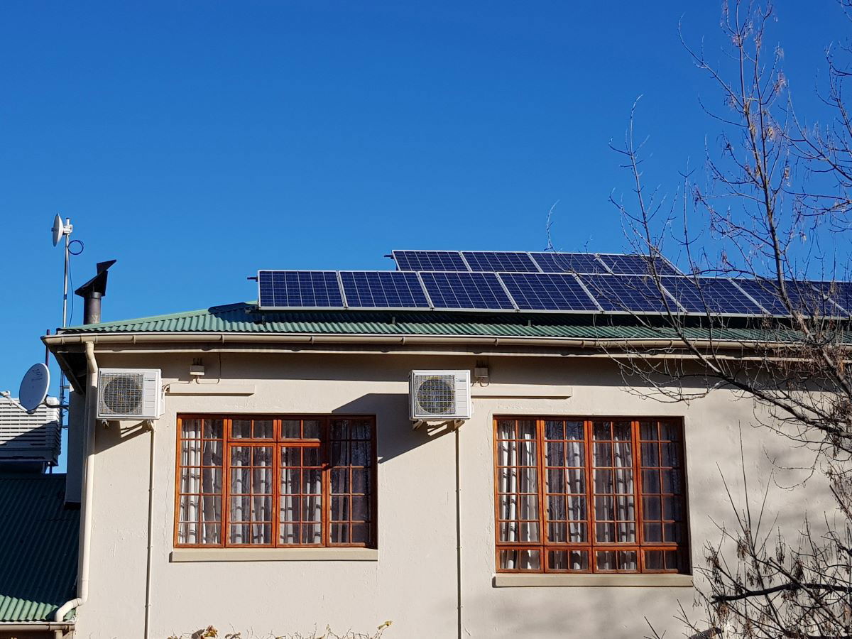 Solar energy, WiFi, air-conditioning accommodation in middelburg eastern cape