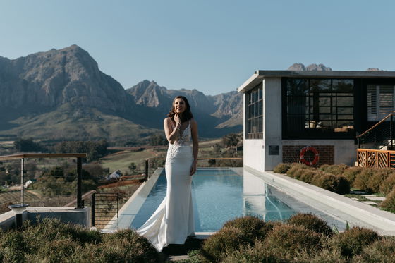 bride with wedding dress at de Zeven wedding venue near Stellenbosch and Franschhoek