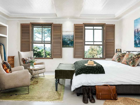 Room 5 - Luxury King Room