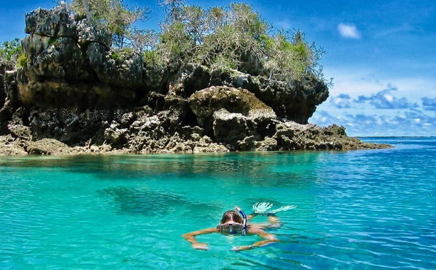 snorkeling on island holiday