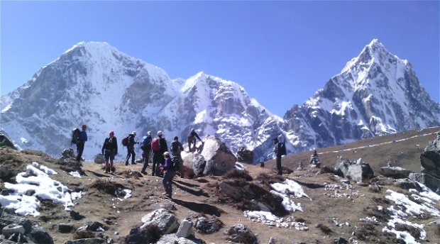 Trek to makalu base camp