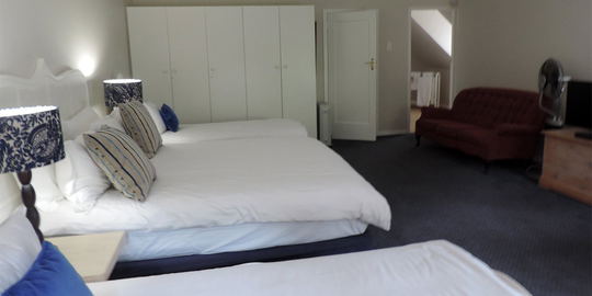 King Size Luxury Triple Room