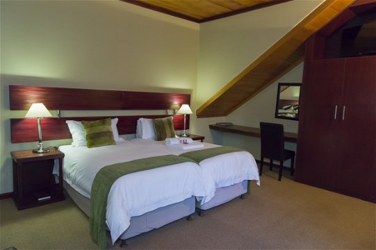Room 12, Garden Access, Twin/King Bed, Self Catering