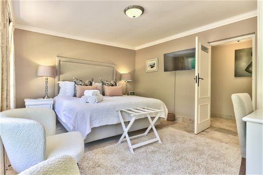 Luxury Room Wild Olive Bedroom