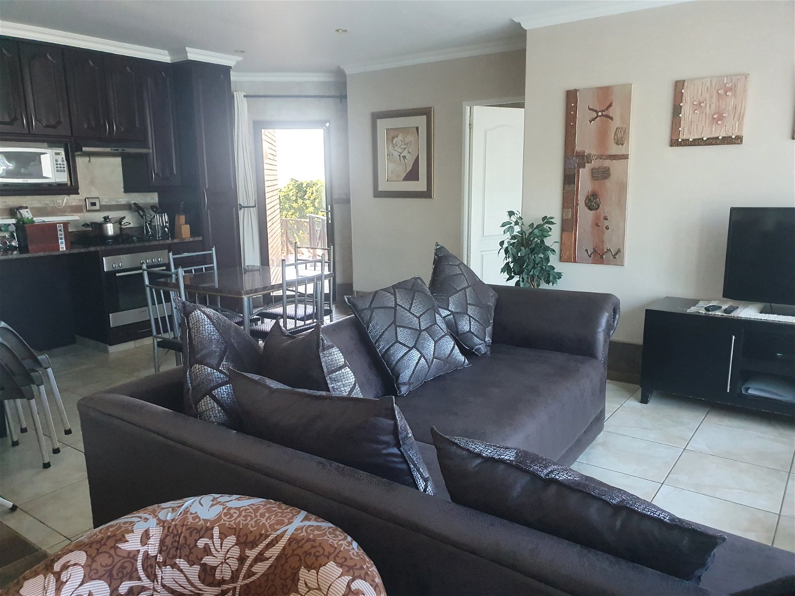 2 bedroom unit, selfcatering