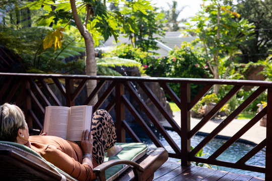 Patio lounger on the Lowerdeck at Bon A Vie self-catering accommodation