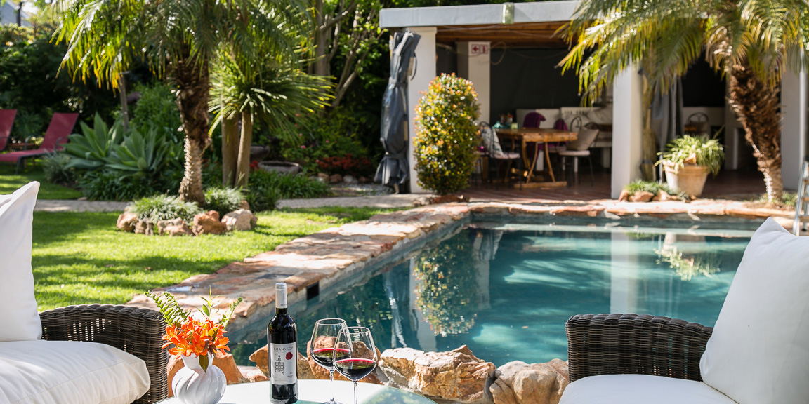 Sommer = Garten und Pool