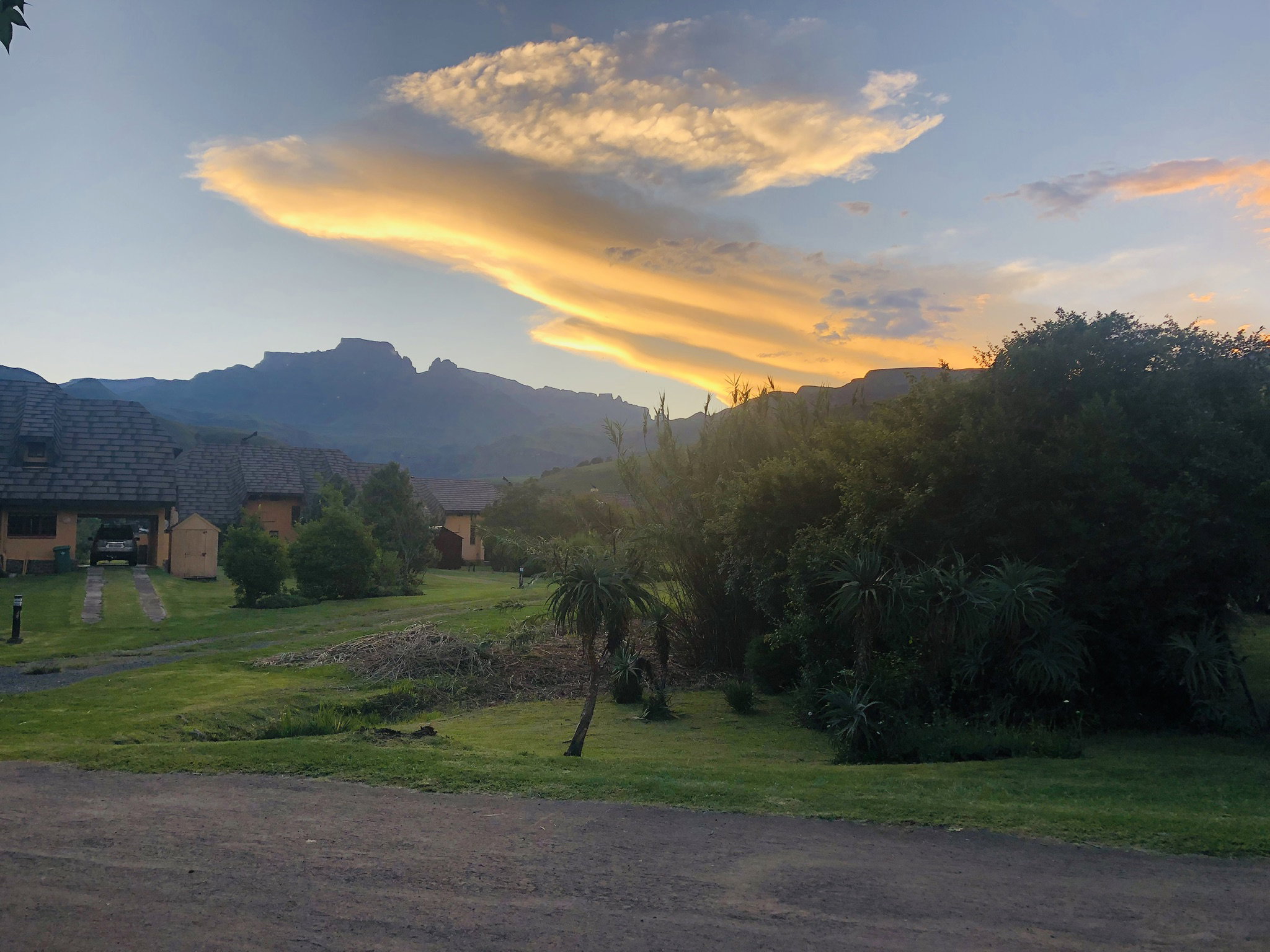 Beautiful sunset over the Drakensberg Mountains