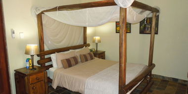 Main room of family room for 4 (separate bunk bed room)