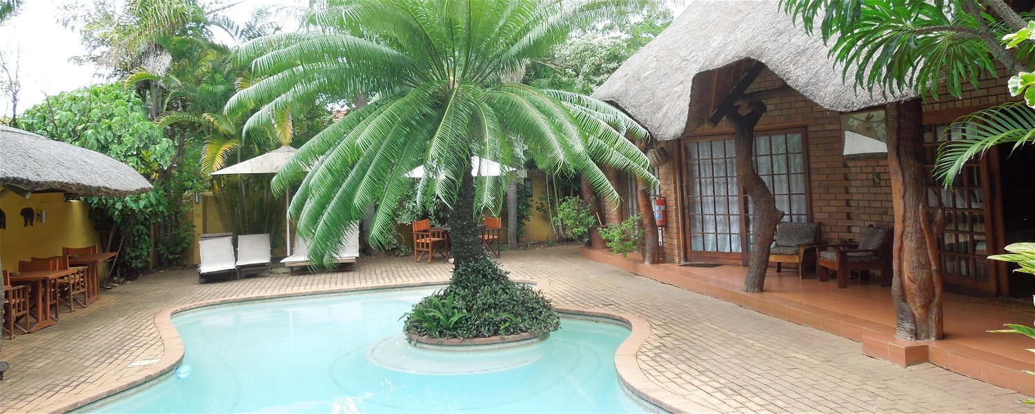 Trees Too Guest Lodge, Komatipoort, Kruger Park South