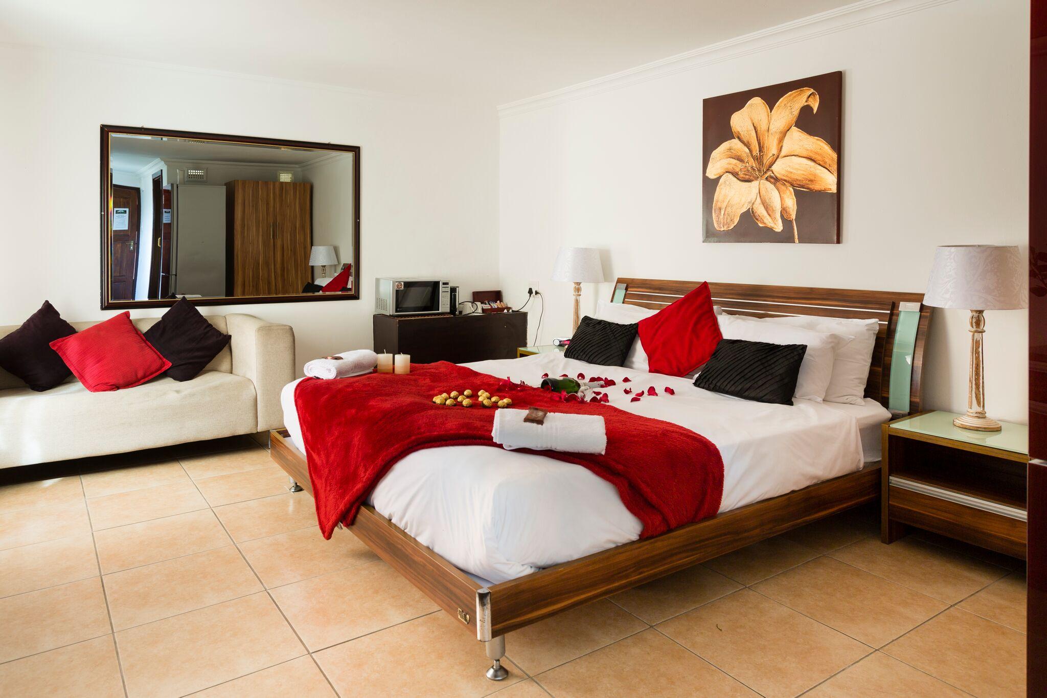 Honeymoon Suite - Guest House Accommodation