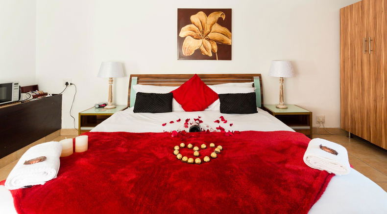 Honeymoon Suite - Guest House Accommodation
