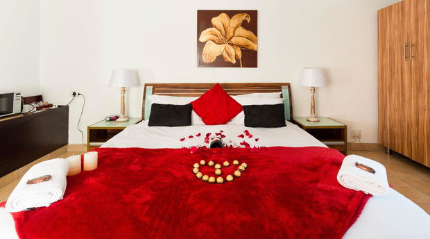 Honeymoon Suite - Guest House Accommodation Honeymoon Suite - Guest House Accommodation